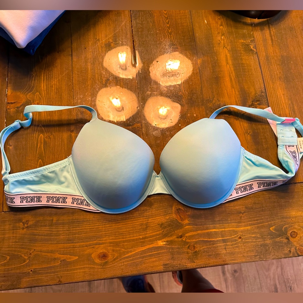 New Victoria Secret Bra